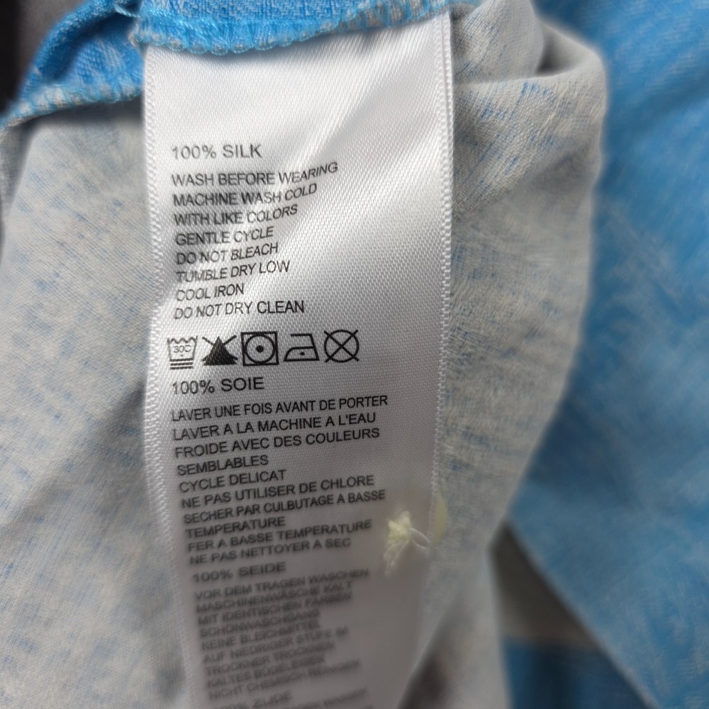 Tommy Bahama Shirt Mens XXL Blue Silk Tropical Logo Button-Up Hawaiian Tropical - Picture 5 of 9